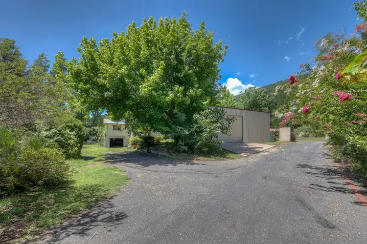 7085A Great Alpine Road, Porepunkah VIC 3740