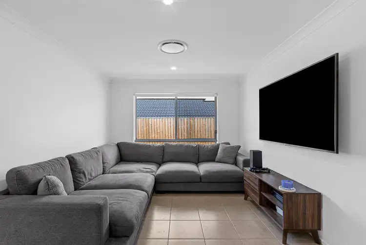 Second view of Homely house listing, 27 Skyline Circuit, Bahrs Scrub QLD 4207
