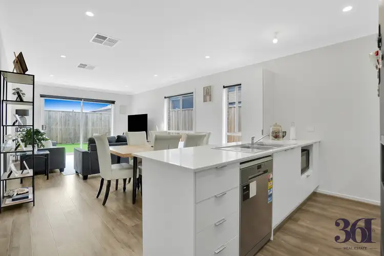Fifth view of Homely house listing, 30 Charlbury Street, Thornhill Park VIC 3335