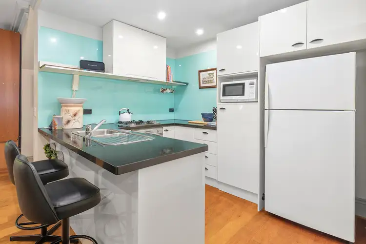 Fifth view of Homely apartment listing, 1/1A Hartpury Avenue, Elwood VIC 3184