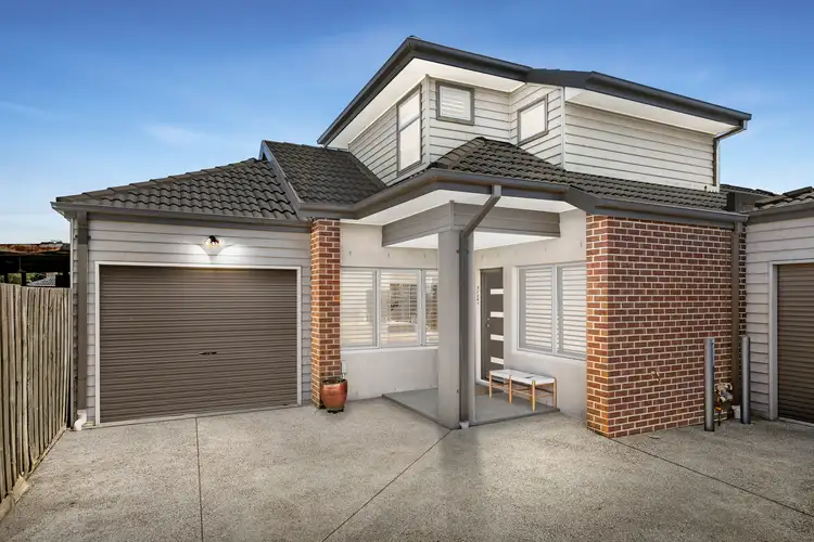 2/241 Blackshaws Road, Altona North VIC 3025