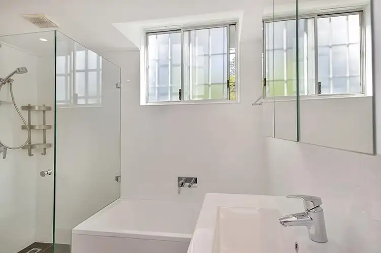 Fifth view of Homely apartment listing, 1B/337 Bronte Road, Bronte NSW 2024