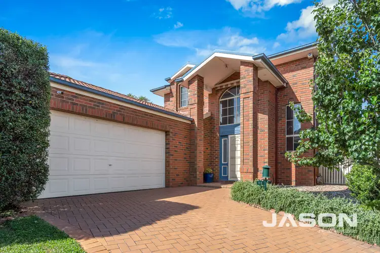 54 The Crest, Attwood VIC 3049