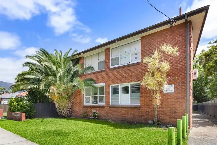 2/10 Achilles Avenue, North Wollongong NSW 2500