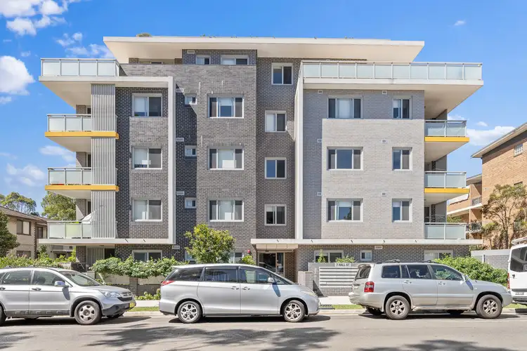 31/5-9 Hall Street, Auburn NSW 2144