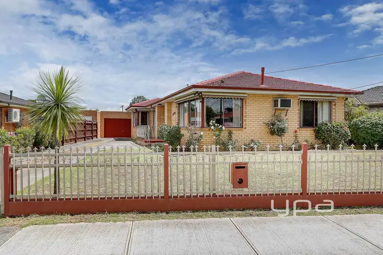 50 South Circular Road, Gladstone Park VIC 3043