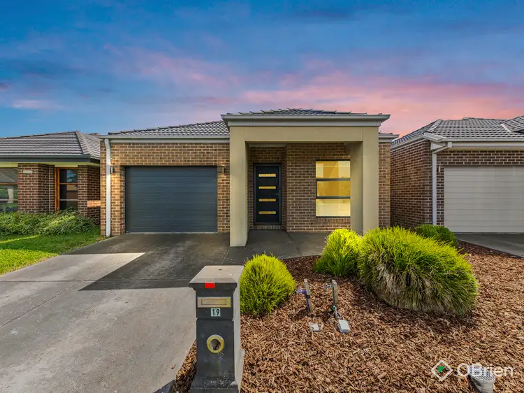 Main view of Homely house listing, 19 Dusseldorp Avenue, Pakenham VIC 3810