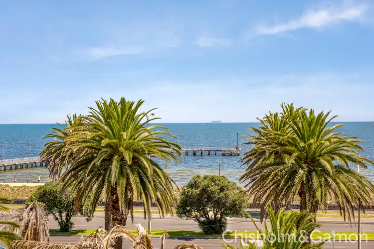 8/9 Beach Street, Port Melbourne VIC 3207
