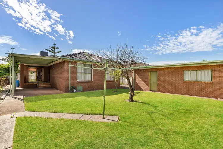 Second view of Homely house listing, 5 Bianchi Court, Keilor Downs VIC 3038