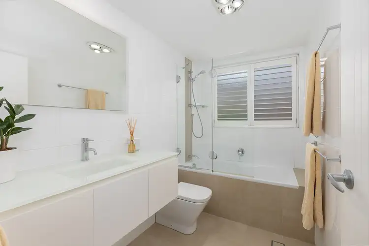 Sixth view of Homely apartment listing, 3/80 Wyadra Avenue, Freshwater NSW 2096