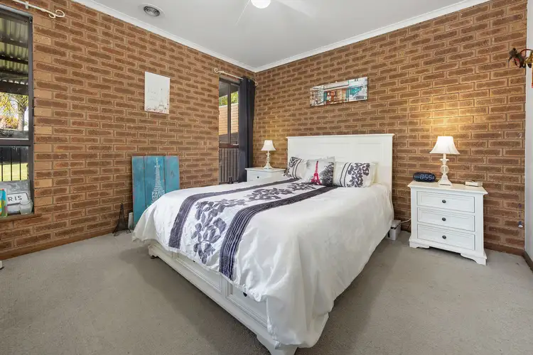 Sixth view of Homely house listing, 28 Sapphire Circuit, Wodonga VIC 3690
