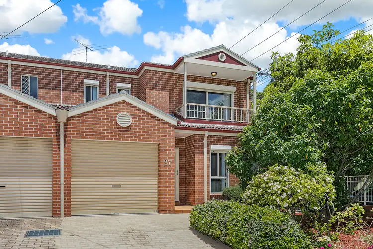 27 Elizabeth Street