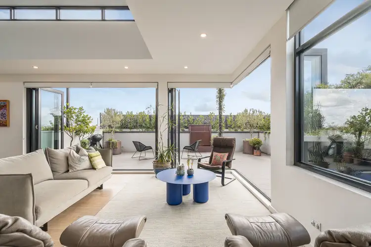 301/75 Princess Street