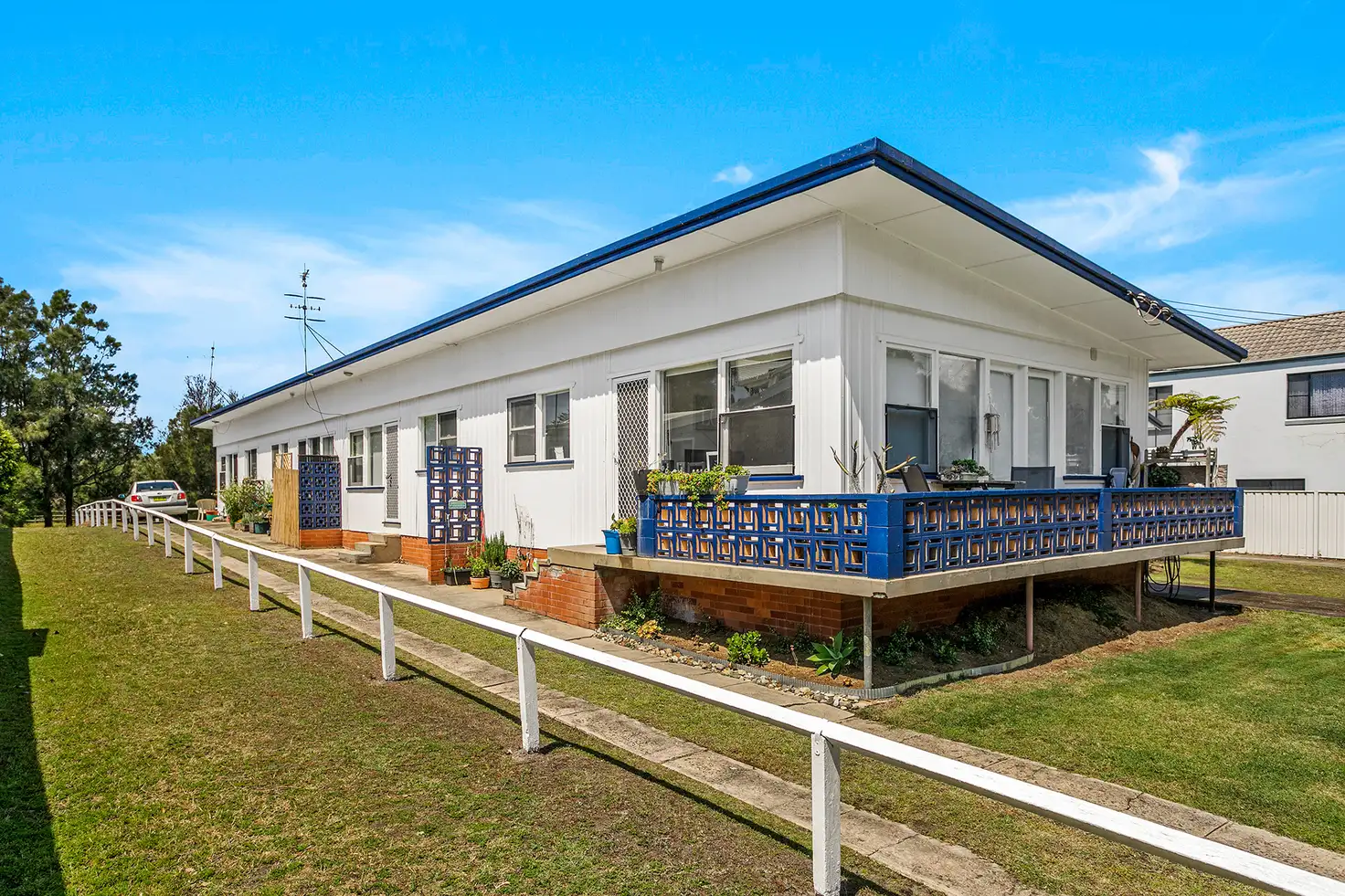 Main view of Homely unit listing, 2/37 Boollwarroo Parade, Shellharbour NSW 2529
