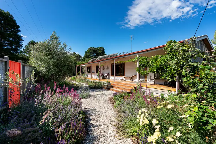 20 Mount Street, Chewton VIC 3451