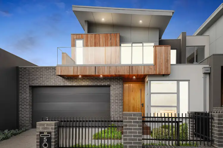 Main view of Homely house listing, 5 Fourth Avenue, Rosebud VIC 3939