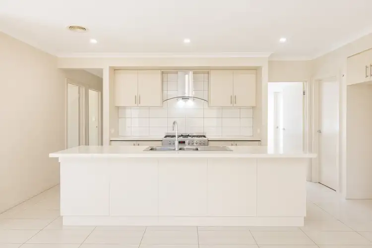 Second view of Homely house listing, 14 Lakeview Court, Mildura VIC 3500