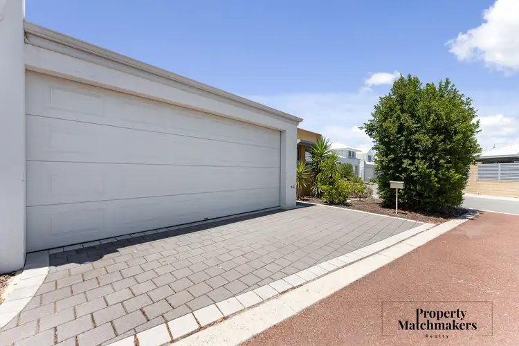 Second view of Homely house listing, 8/4 Montana Crescent, Dayton WA 6055