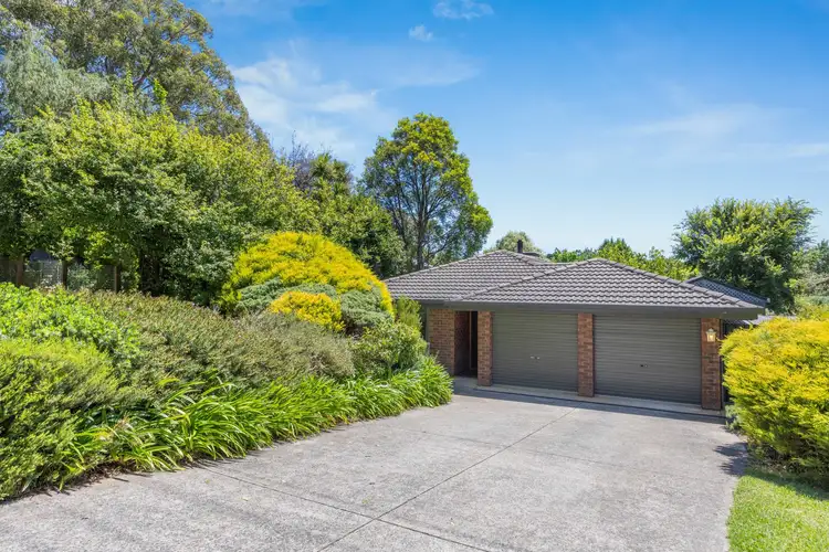 12 Banksia Drive, Bridgewater SA 5155
