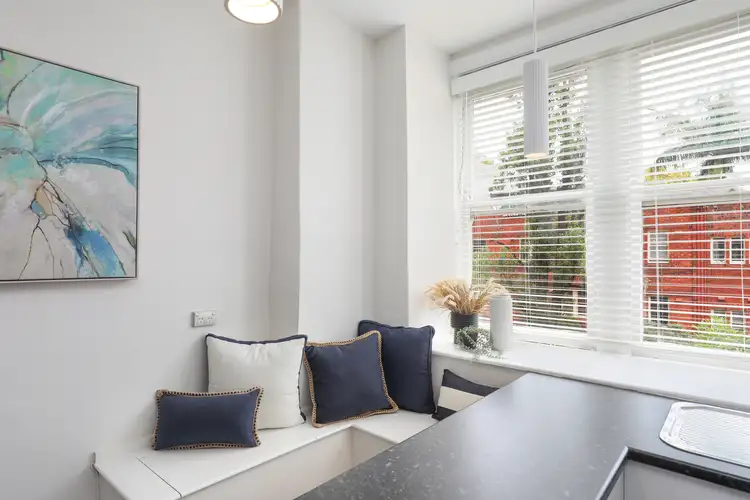 Third view of Homely studio listing, 207/3-5 Greenknowe Avenue, Elizabeth Bay NSW 2011