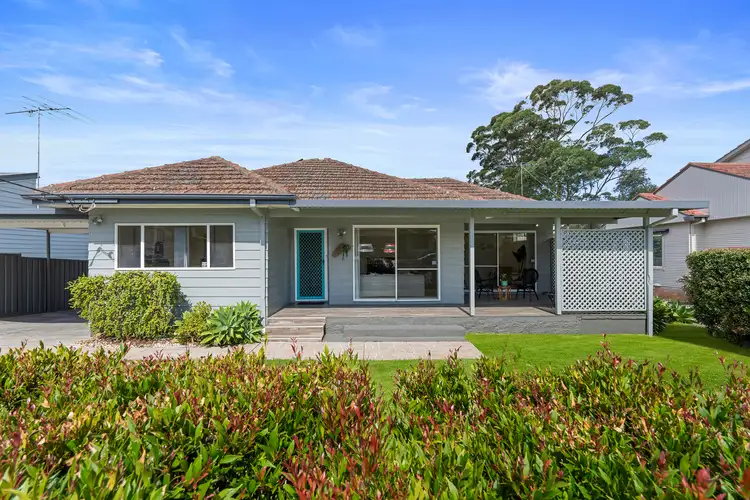 18 Tecoma Street, Heathcote NSW 2233
