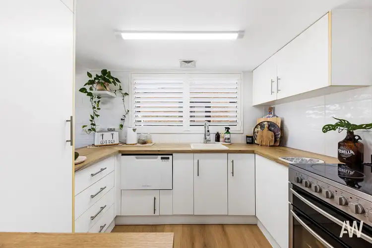 2/87 Buderim Avenue, Mooloolaba QLD 4557