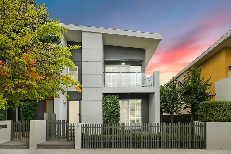 18 Dobikin Street, Crace ACT 2911