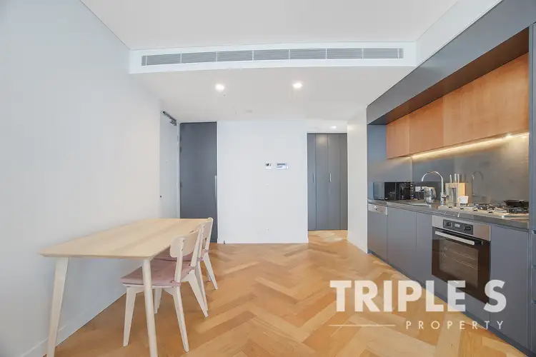 Third view of Homely apartment listing, 3509/117 Bathurst Street, Sydney NSW 2000
