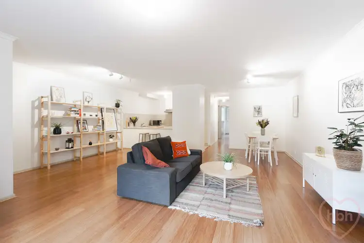 98/20 Federal Highway, Watson ACT 2602
