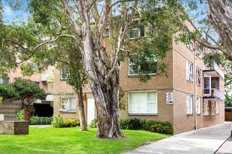 Third view of Homely unit listing, 2/2 Ilikai Place, Dee Why NSW 2099