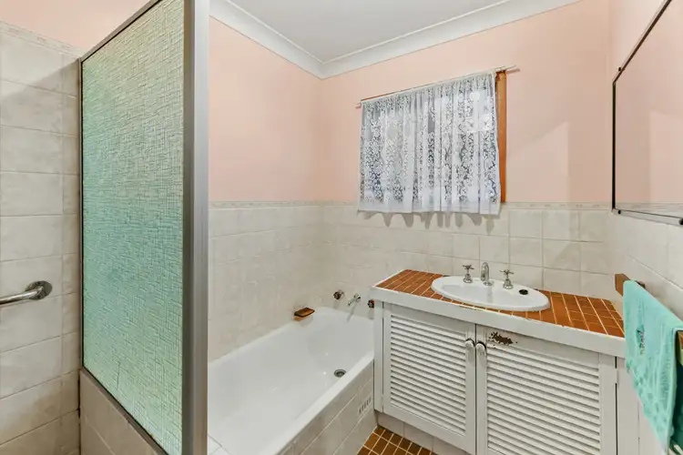 Sixth view of Homely unit listing, 1/82 Carthage Street, Tamworth NSW 2340
