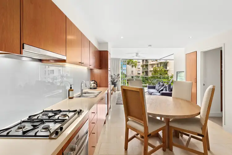 Second view of Homely apartment listing, 15/8 Greenknowe Avenue, Elizabeth Bay NSW 2011