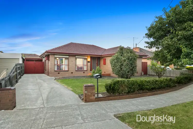 4 Sanders Avenue, Sunshine West VIC 3020