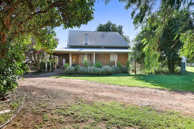 196 Mena Road, Birdwoodton VIC 3505