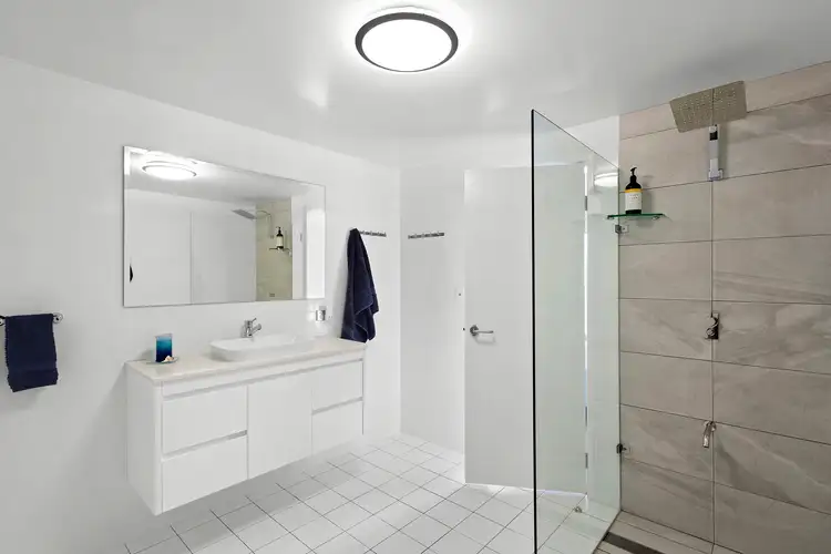 Fifth view of Homely apartment listing, L32/274 Botany Road, Alexandria NSW 2015