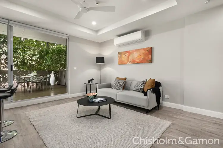 Fifth view of Homely apartment listing, 2/24 Pine Avenue, Elwood VIC 3184