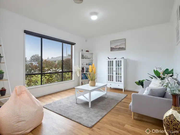 Fifth view of Homely house listing, 7 Charlwood Court, Drouin VIC 3818