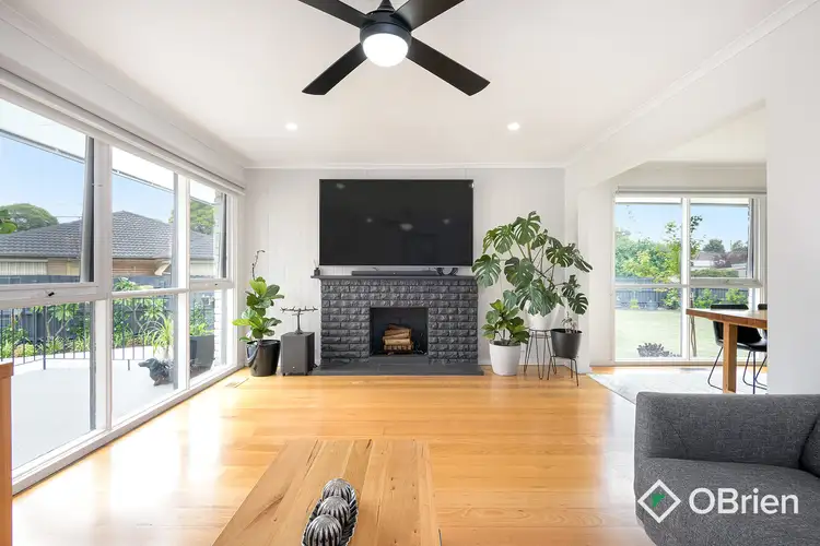 Second view of Homely house listing, 5 Giselle Court, Frankston VIC 3199