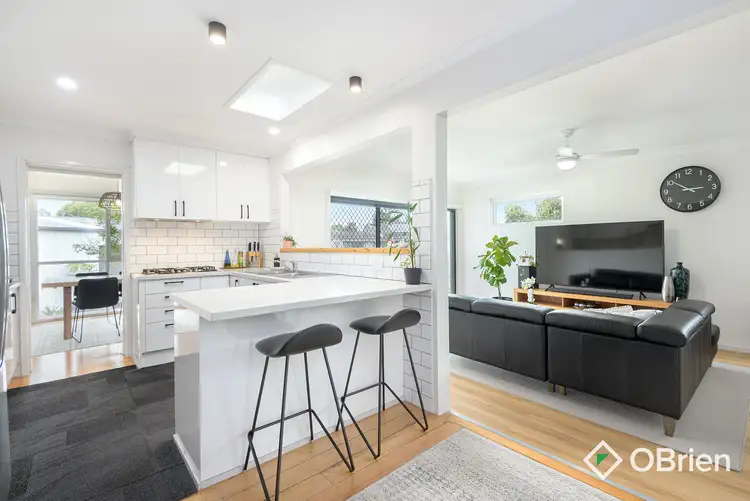 Fifth view of Homely house listing, 5 Giselle Court, Frankston VIC 3199