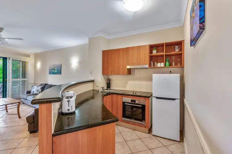 Fifth view of Homely unit listing, 8/233-237 Esplanade, Cairns North QLD 4870