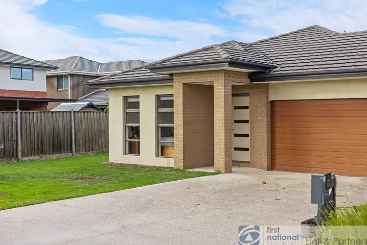Second view of Homely house listing, 18 Dahlia Crescent, Keysborough VIC 3173