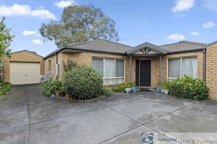 2/1 Grandview Avenue, Dandenong VIC 3175