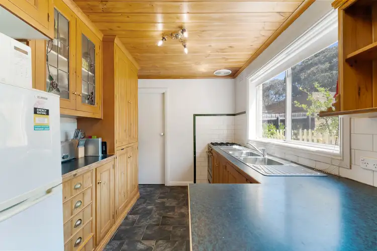 Fourth view of Homely house listing, 2 Sunrise Place, Wyndham Vale VIC 3024