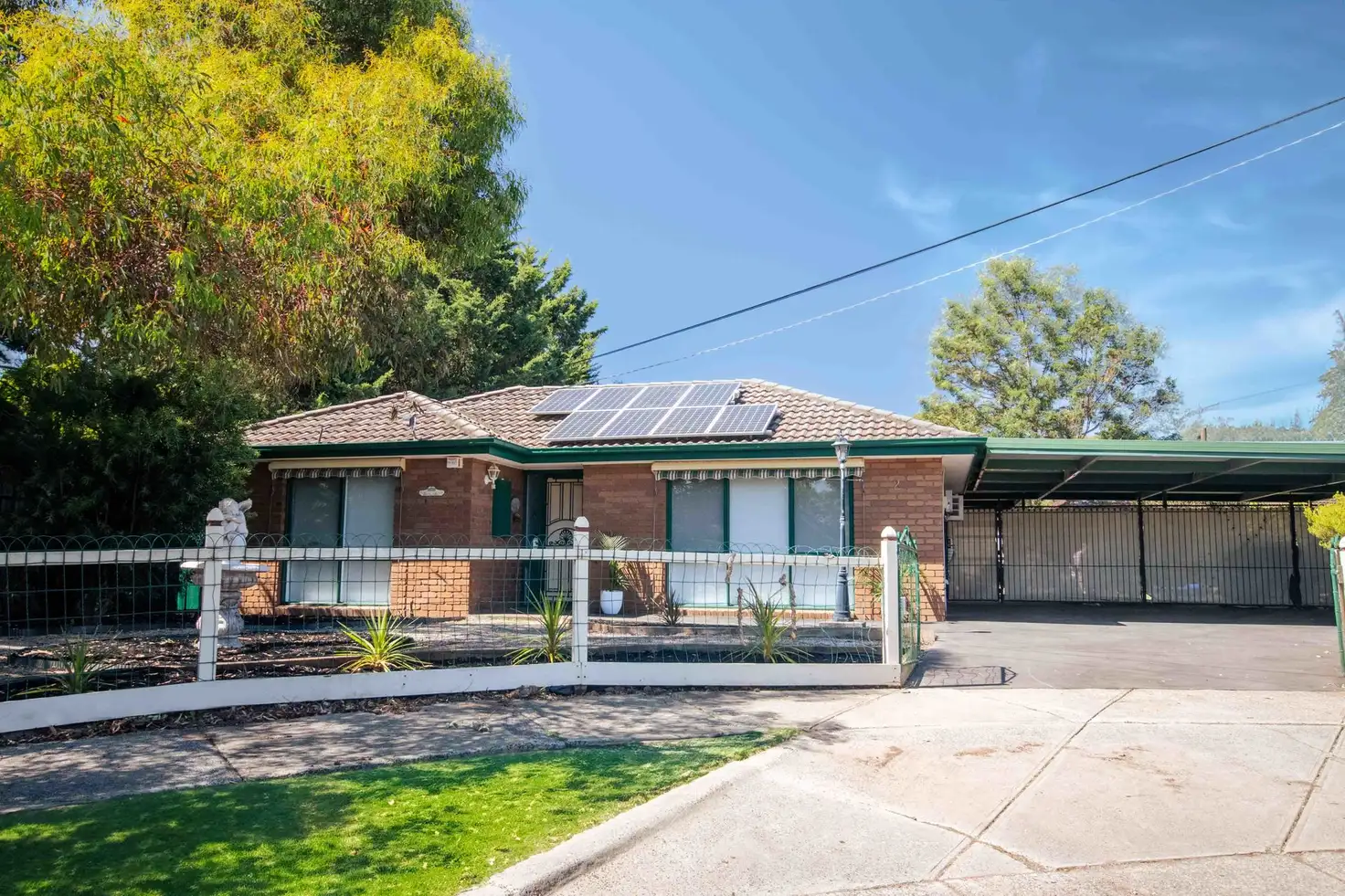 Main view of Homely house listing, 2 Nevana Close, Albanvale VIC 3021