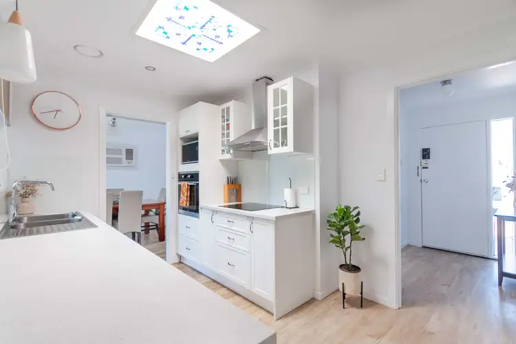 Fourth view of Homely house listing, 2 Nevana Close, Albanvale VIC 3021