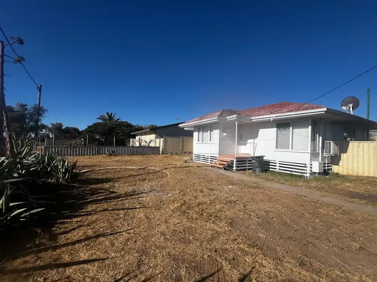 8 Oleander Crescent, Rangeway WA 6530