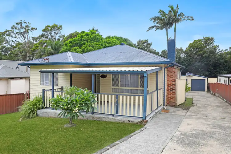 25 Jenkins Street, Unanderra NSW 2526