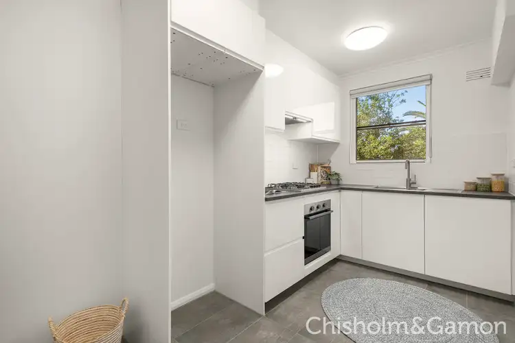 Fourth view of Homely apartment listing, 6/2 Selwyn Avenue, Elwood VIC 3184