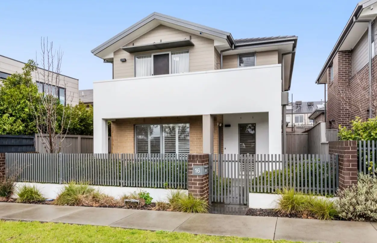 Main view of Homely townhouse listing, 16 Harcrest Boulevard, Wantirna South VIC 3152