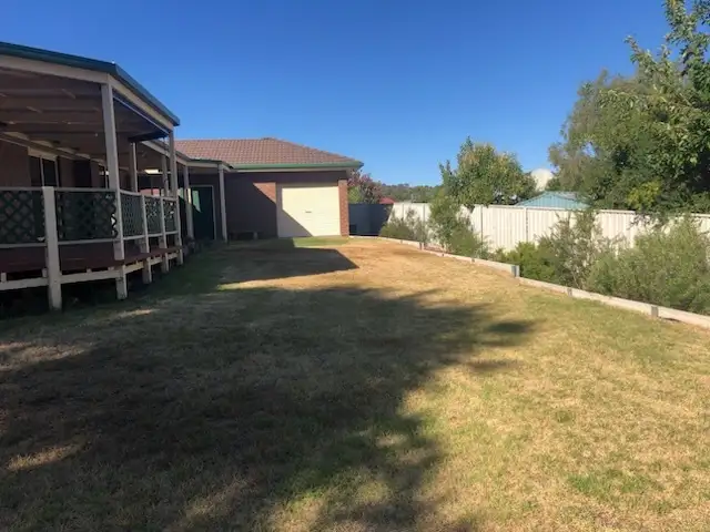 Fifth view of Homely house listing, 2 Falcon Circuit, Wodonga VIC 3690